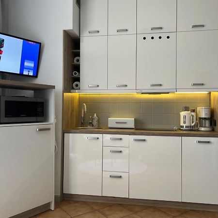 Apartament Przy Kawczej - Pokoj Z Aneksem Kuchennym ミエンジズドロイェ エクステリア 写真